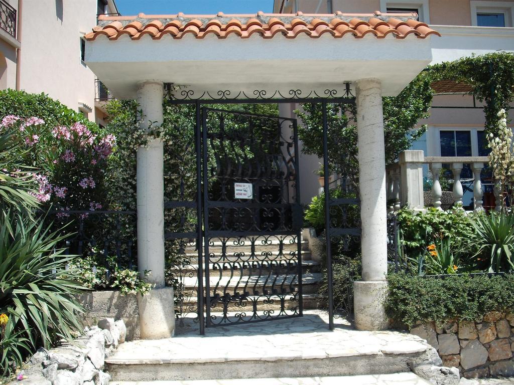Apartments Velic ซริกเวนิซา ภายนอก รูปภาพ