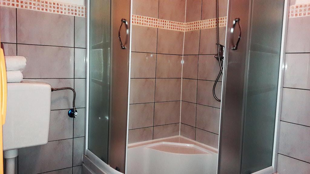 Apartments Velic ซริกเวนิซา ภายนอก รูปภาพ